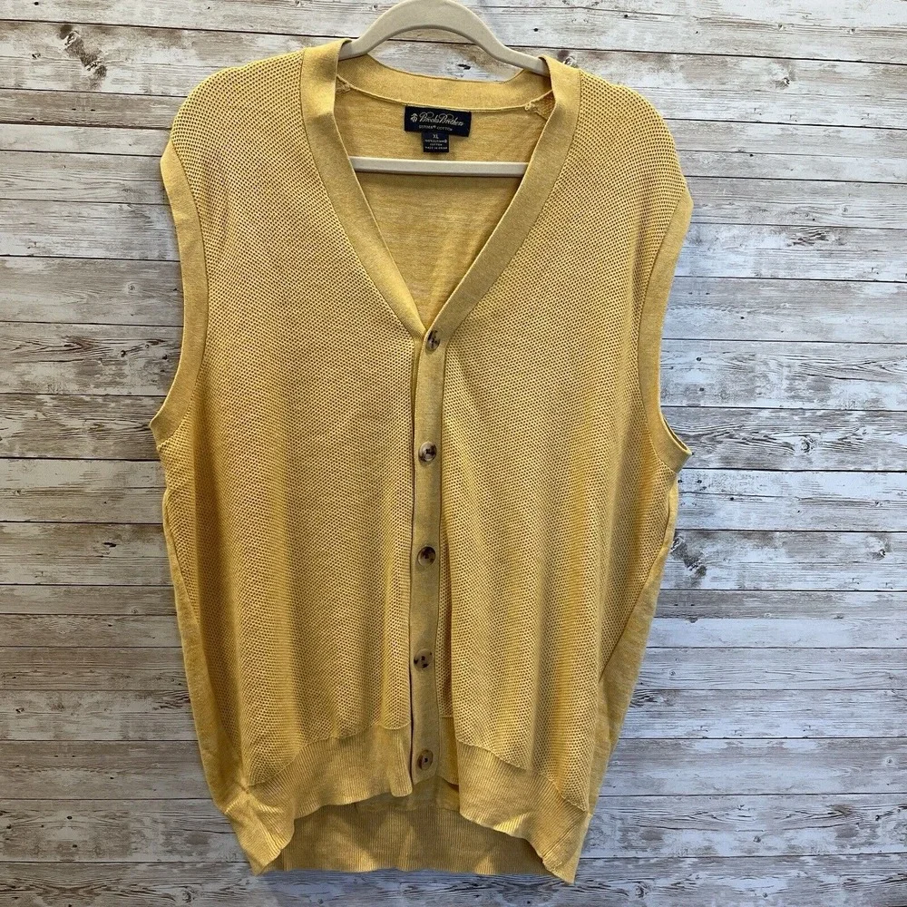 Brooks Brothers Mens XL Vest Yellow Supima Cotton Waffle Knit Sweater Button Up